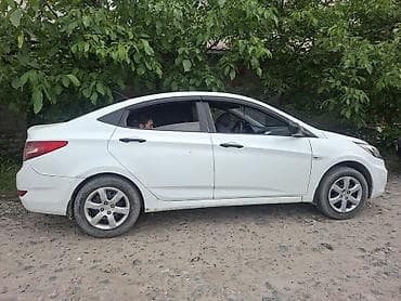 саларис: Hyundai Solaris: 2012 г., 1.6 л, Автомат, Бензин, Седан — 2