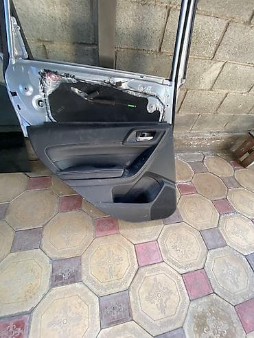 форестер 2000: Задняя левая Subaru, Б/у, Оригинал — 4