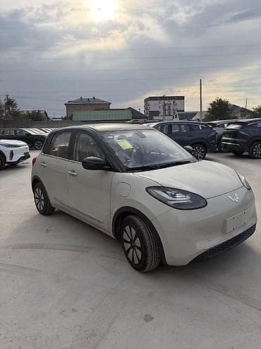 byd e9: Электромобиль Wuling Bingo (5 дверей, хэтчбек) Основные — 2