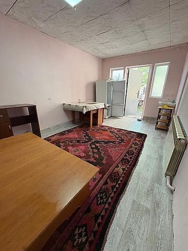 red centr: Сдаётся квартира Характеристики и планировка: - Один просторный зал — 2