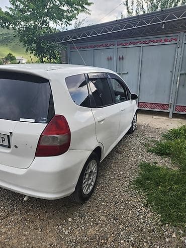 фит 2005: Honda Fit: 2002 г., 1.3 л, Автомат, Бензин, Хэтчбэк — 4