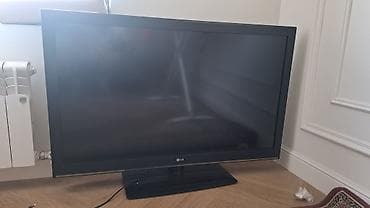 Техника и электроника: Телевизор LG, диагональ около 42–47". Плоская панель, черная рамка — 2