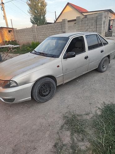 Daewoo Nexia: 2008 г., 1.6 л, Механика, Бензин, Седан