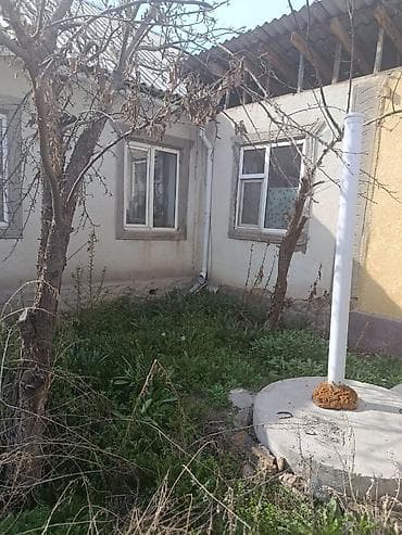 Кыймылсыз мүлк: Продаётся дом с двором и хозпостройками. - Кирпичный забор по — 4