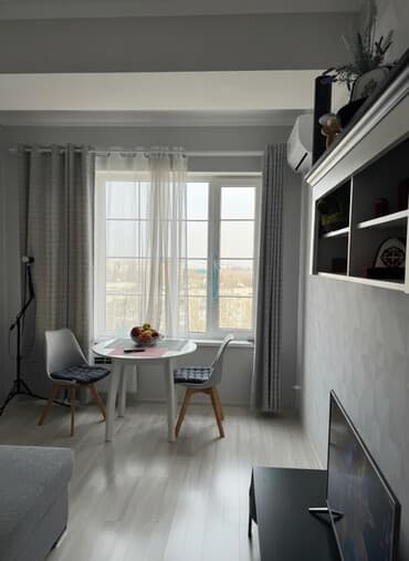 московская тыныстанова: 2 комнаты, 40 м², Элитка, 8 этаж, Евроремонт — 2