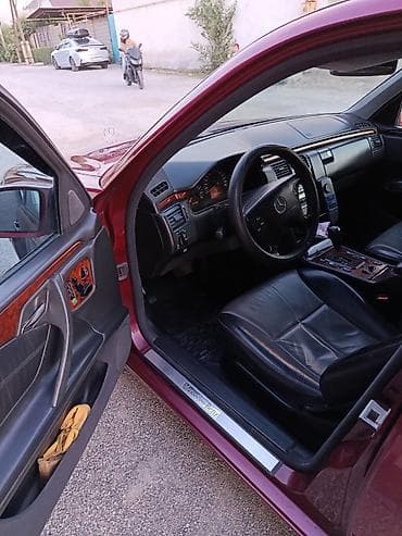 mers 212: Mercedes-Benz E-Class: 2001 г., 2.4 л, Автомат, Бензин, Седан — 7