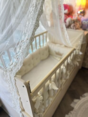 кровать манеж с пеленальным столиком: Манеж керебет, Колдонулган, Комоду менен, Жыгач — 2