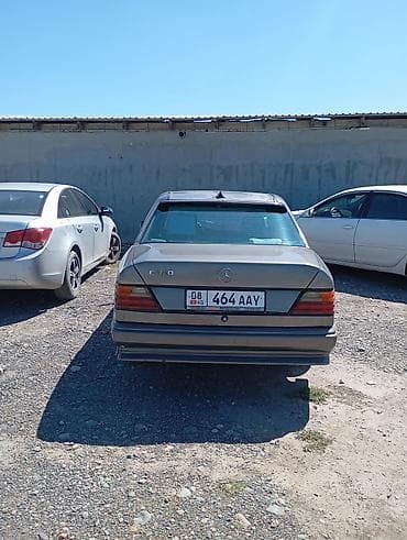 гур 124: Mercedes-Benz W124: 1991 г., 2.3 л, Кол менен иштөөчү, Бензин, Седан — 4
