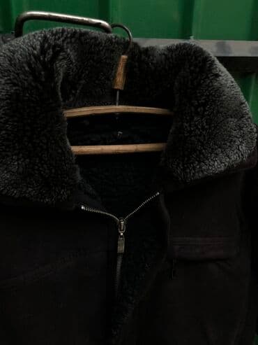 халат бу: Продаю мужскую дубленку 
Размер 54
В хорошем состоянии — 2