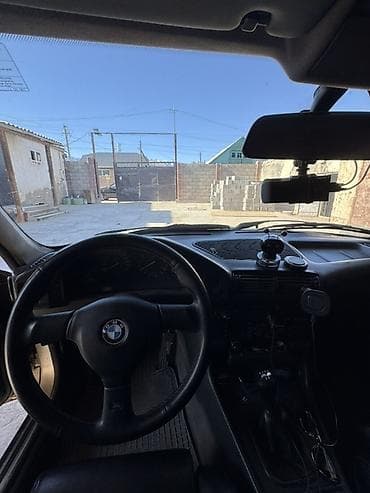 крышка багажника е34: BMW 5 series: 1991 г., Ручные, Седан — 6