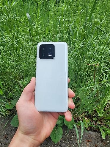 apple iphone: Xiaomi, 13, Б/у, 256 ГБ, цвет - Белый, 2 SIM — 1