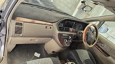 аудио системы: Honda Odyssey: 2000 г., 2.3 л, Автомат, Минивэн — 4