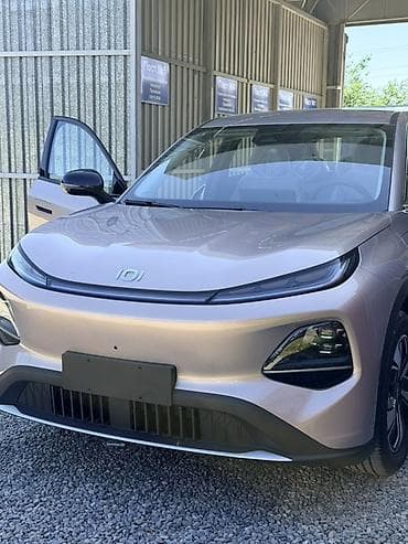 китайские минивены: Changan Qiyuan Q05: 2026 г., Электромобиль — 3