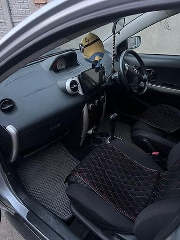 Toyota Ist: 2002 г., Автомат, Бензин, Хэтчбэк