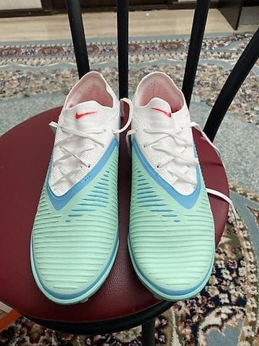 ботцы: Футбольные бутсы/сороконожки Nike (линейка Phantom) для игры на — 4