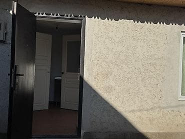 Сдаю времянку только девочкам (кыздар учун) есть душ стиральная машина — 1