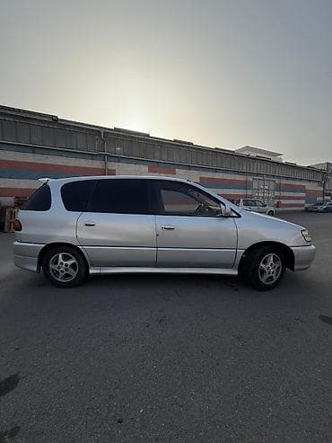 bme e34: Toyota Ipsum: 2000 г., 2 л, Автомат, Бензин, Универсал — 6