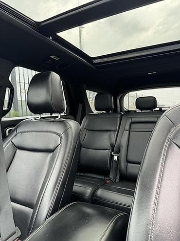 aion v: Ford Explorer: 2020 г., 2.3 л, Автомат, Бензин, Кроссовер — 4