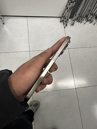 акус: IPhone 15 Pro Max, Б/у, 256 ГБ, Natural Titanium, Защитное стекло, Чехол, Коробка, 86 % — 4