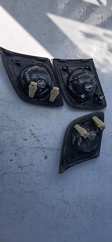 mini jack: Комплект стоп-сигналов Mazda 2003 г., Б/у, Оригинал, Япония — 4