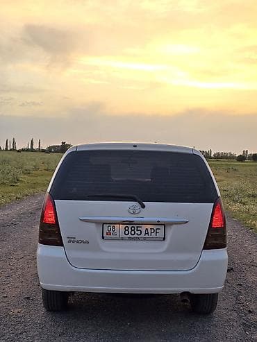 e39 540: Toyota Innova: 2007 г., 2.7 л, Автомат, Бензин, Минивэн — 8