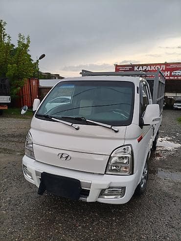 tayota funcargo: Грузоперевозки на компактном бортовом грузовике Hyundai. - Тип услуг — 2