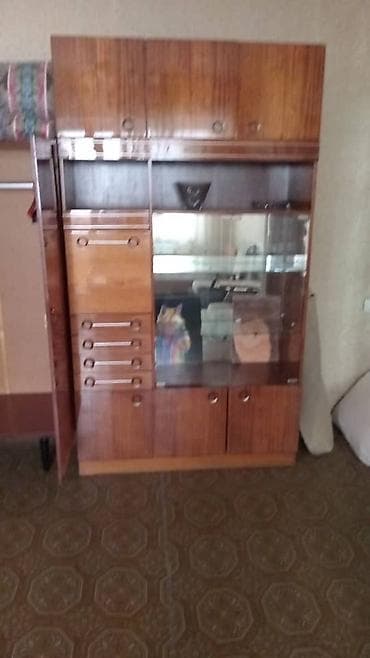 сервант советские: Стенка-шкаф, Тип стенки-шкафа: Советская, Для зала, Особенности: Для хранения посуды — 2