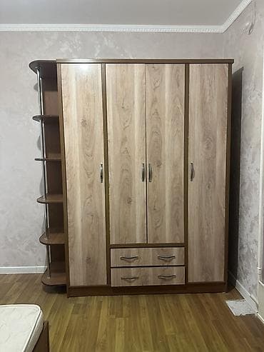 Шифоньер, шкаф для одежды, Прямой, ЛДСП at lalafo.kg Шифоньер, шкаф для одежды, Прямой, ЛДСП