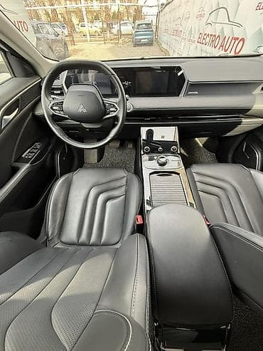 Zeekr: Zeekr : | 2022 г. Кроссовер — 4