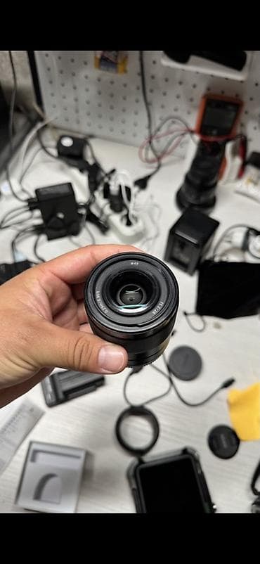 стекло ош: Объектив Sony FE 28mm f/2 (SEL28F20) - Байонет: Sony E (полный кадр) — 2