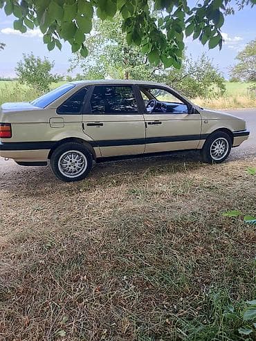 android teyes cc3: Volkswagen Passat: 1988 г., 1.8 л, Механика, Газ, Седан — 2