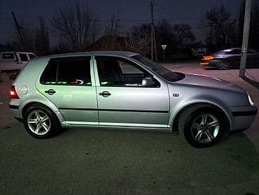 mersedes e klass: Volkswagen Golf: 2001 г., 1.6 л, Механика, Бензин, Хэтчбэк — 3
