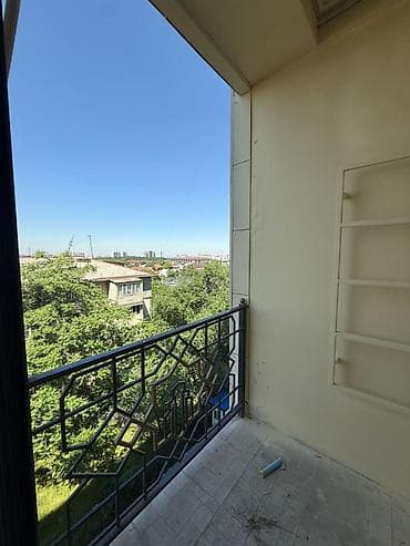 Недвижимость: 2 комнаты, 76 м², Элитка, 5 этаж — 3