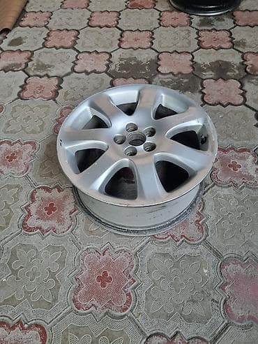 авенсис диски: Литые Диски R 16 Toyota, 1 шт, отверстий - 5, Б/у — 3