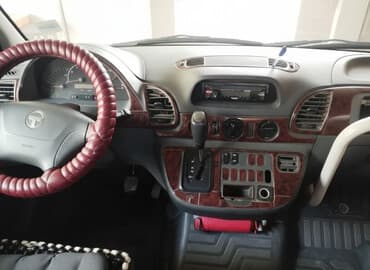 трактор беларусс: Автобус, Mercedes-Benz — 2