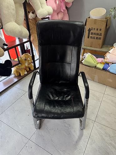 Шкафтар: Офис креслолор, Колдонулган, Дөңгөлөксүз, түсү - Кара, Экокожа, Өзү алып кетүү — 2