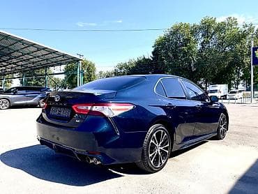 Транспорт: Toyota Camry: 2018 г., 2.5 л, Автомат, Бензин, Седан — 4
