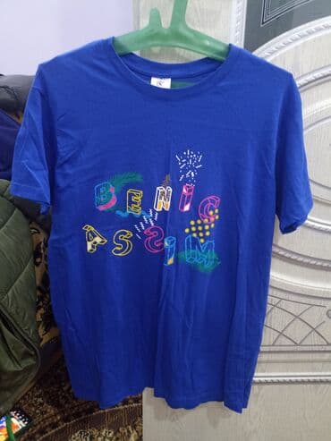 спортивное оборудование: Футболка — 1