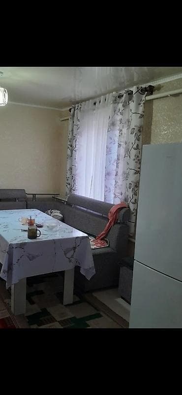 дом барачной: 65 м², 4 комнаты, Без подселения — 3