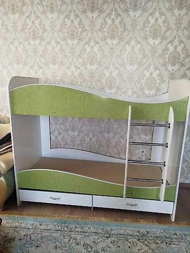 куплю двухъярусную кровать: Двухъярусная детская кровать с лестницей и выдвижными ящиками — 1