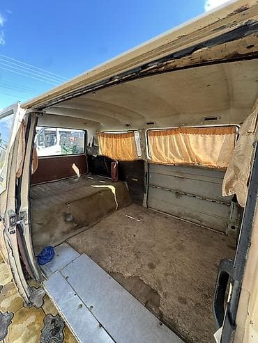 чехлы бу: Volkswagen Transporter: 1984 г., Бус — 7