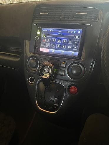 скутер yamaha: Honda Stream: 2002 г., 2 л, Автомат, Бензин, Универсал — 8