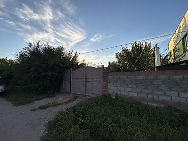дома тюп: 🏡 Срочно продаётся 2-комнатный дом в ж/м Тендик! 🟩 Площадь дома: 90 м² — 1