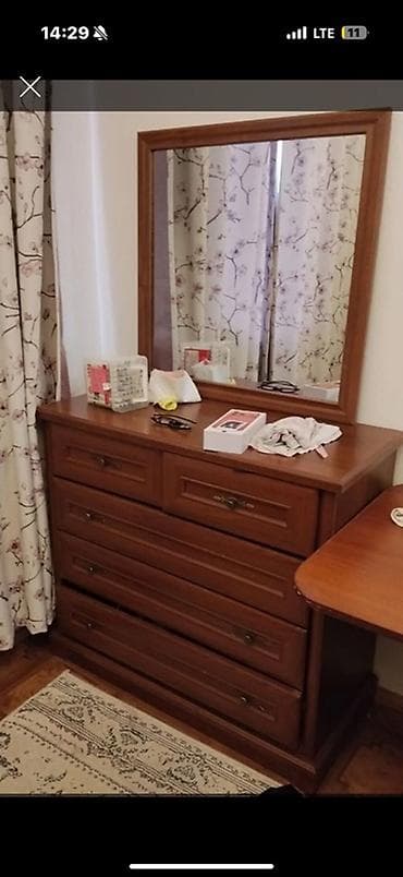 Кийим үчүн комоддор: Комплект мебели для спальни в классическом стиле, цвет тёплый орех — 2