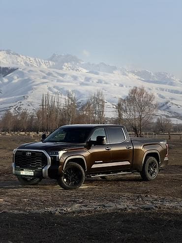 патрубки радиатора: Toyota Тундра: 2023 г., 3.5 л, Автомат, Бензин, Пикап — 7