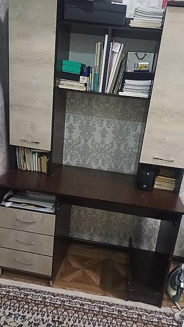 table study: Компьютерный стол, С полками — 4