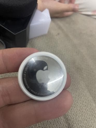 Аксессуарлар: Оригинальный Apple AirTag — компактный трекер для поиска вещей. - — 1