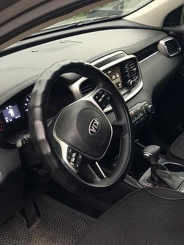 Продажа авто: Kia Sorento: 2017 г., Кроссовер — 5