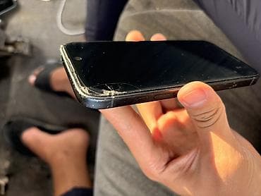 valve index: IPhone 16, Б/у, 256 ГБ, Черный, Защитное стекло, Чехол, Коробка, 95 % — 10