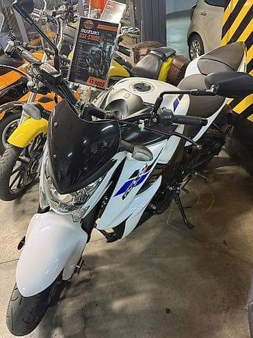 sg 9: Suzuki GSX-S1000 (накед-байк) — 5